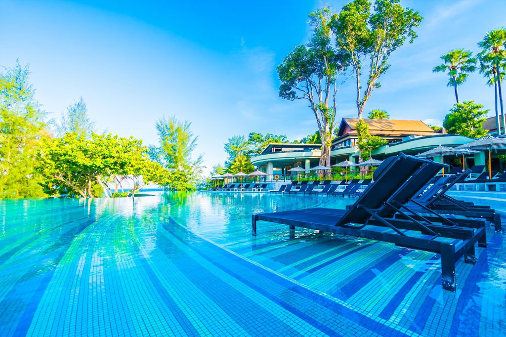 5 Signs Your Pool Needs a Professional Clean-Out Advice from Island Pool Pros